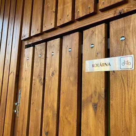 Aréna Hotel 3*