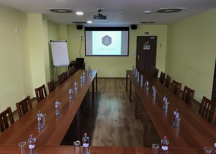 Отель Arena 3*